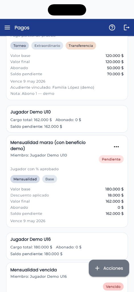 ClubLive: sección Pagos con cargos, abonos, saldos pendientes y vencimientos para familias y jugadores.